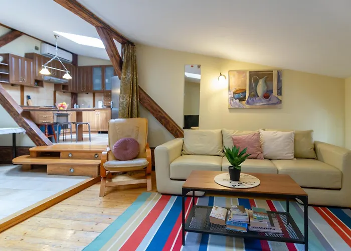 Barbakan Gate Apartment