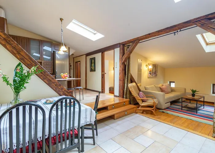 Barbakan Gate Apartment